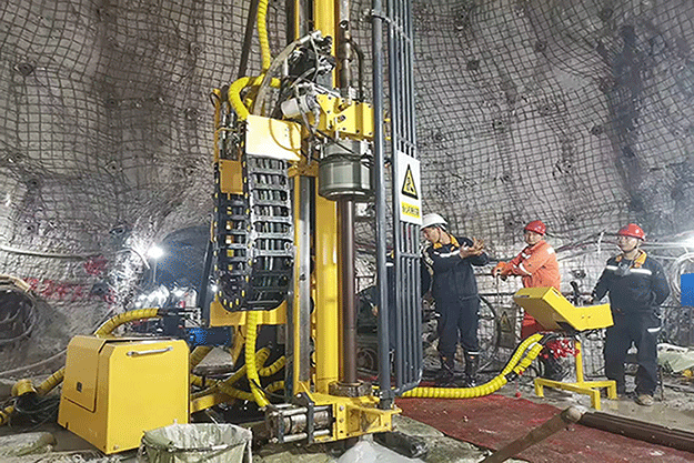 Tunnel Rigs Tunnel Drilling Rig Assists Large Domestic Mine in Efficient ...