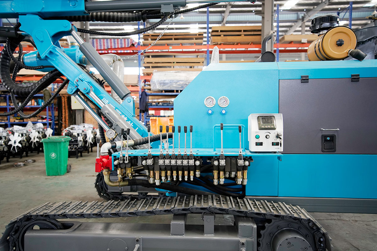 Raupen-Tagebaubohrgerät PH516